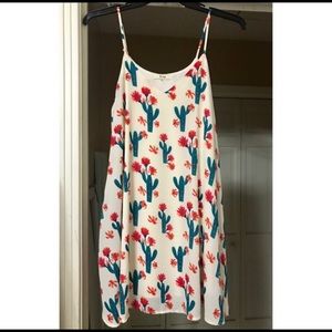 Size medium fully lined cactus dress! Worn once!